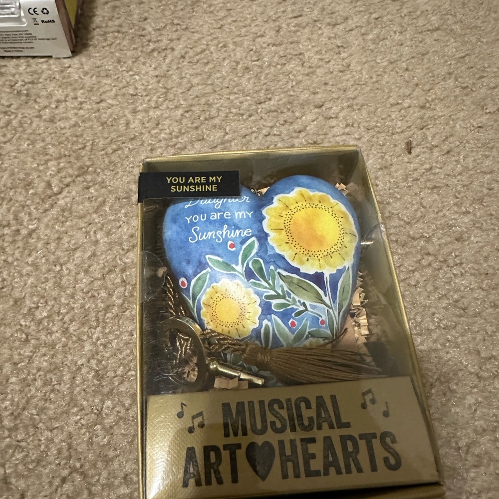Demdaco Musical Art Heart - Blue and Yellow